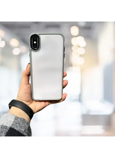 İPHONE XS MAX YANLARI RENKLİ SİLİKON PARLAK ARKA YÜZEYLİ TLP TİGER HİBRİT KAPAK