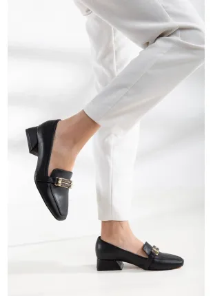 Kadın Günlük Klasik Ayakkabı Bant Tokalı Kadın Günlük Klasik Ayakkabı Bant Tokalı