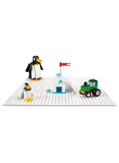 11026 LEGO® Classic Beyaz Taban 1 parça +4 yaş