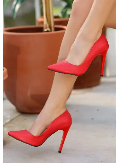 Kırmızı Cilt Stiletto Ayakkabı.