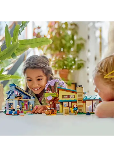 LEGO Friends Olly ve Paisley'nin Aile Evleri 42620