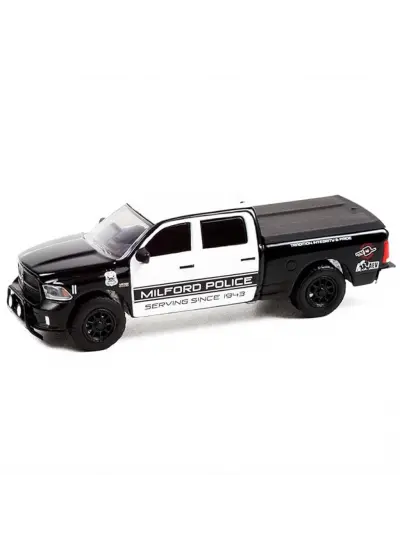 Nessiworld Greenlight 1/64 2017 RAM 1500 RAM 500 SSV 4X4 Pickup