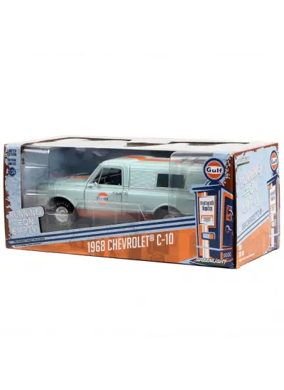 Greenlight 1:24 1968 Chevy C-10 Pickup Light Blue