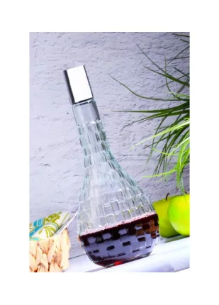 Dekoratif ve şık 1 litre metal kapaklı cam su ve meşrubat şişesi Dekoratif ve şık 1 litre metal kapaklı cam su ve meşrubat şişesi