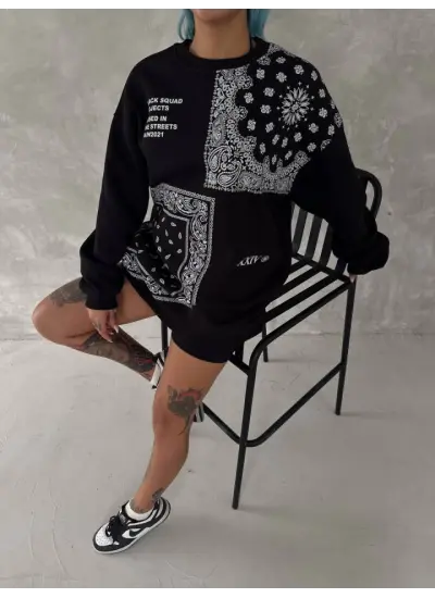 Desenli Üç İplik Bisiklet Yaka Oversize SweatShirt - Siyah