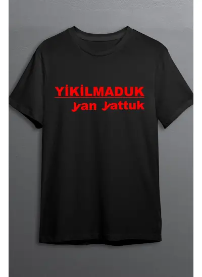 Yıkılmaduk Yan Yattuk Baskılı Pamuklu Likralı T-shirt (Kırmızı Yazılı Siyah) S Beden